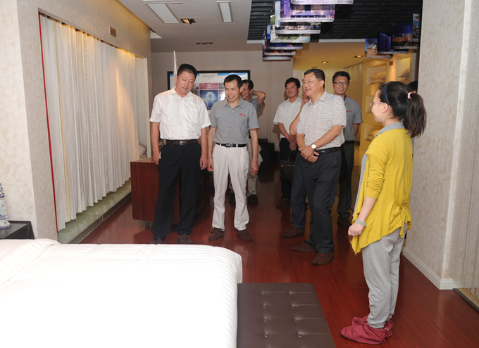 淮海赴康乃馨公司学习企业文化工作.jpg